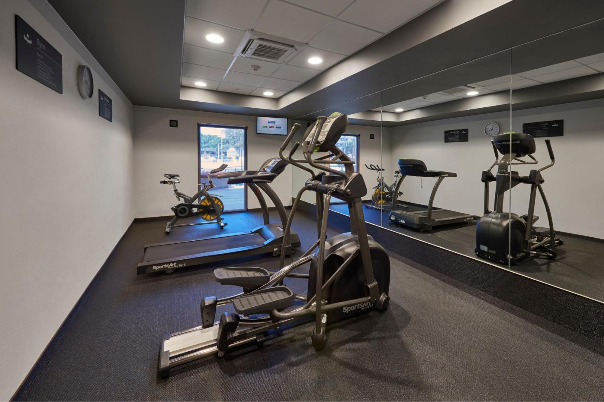 City Express Plus By Marriott Tampico Exterior photo