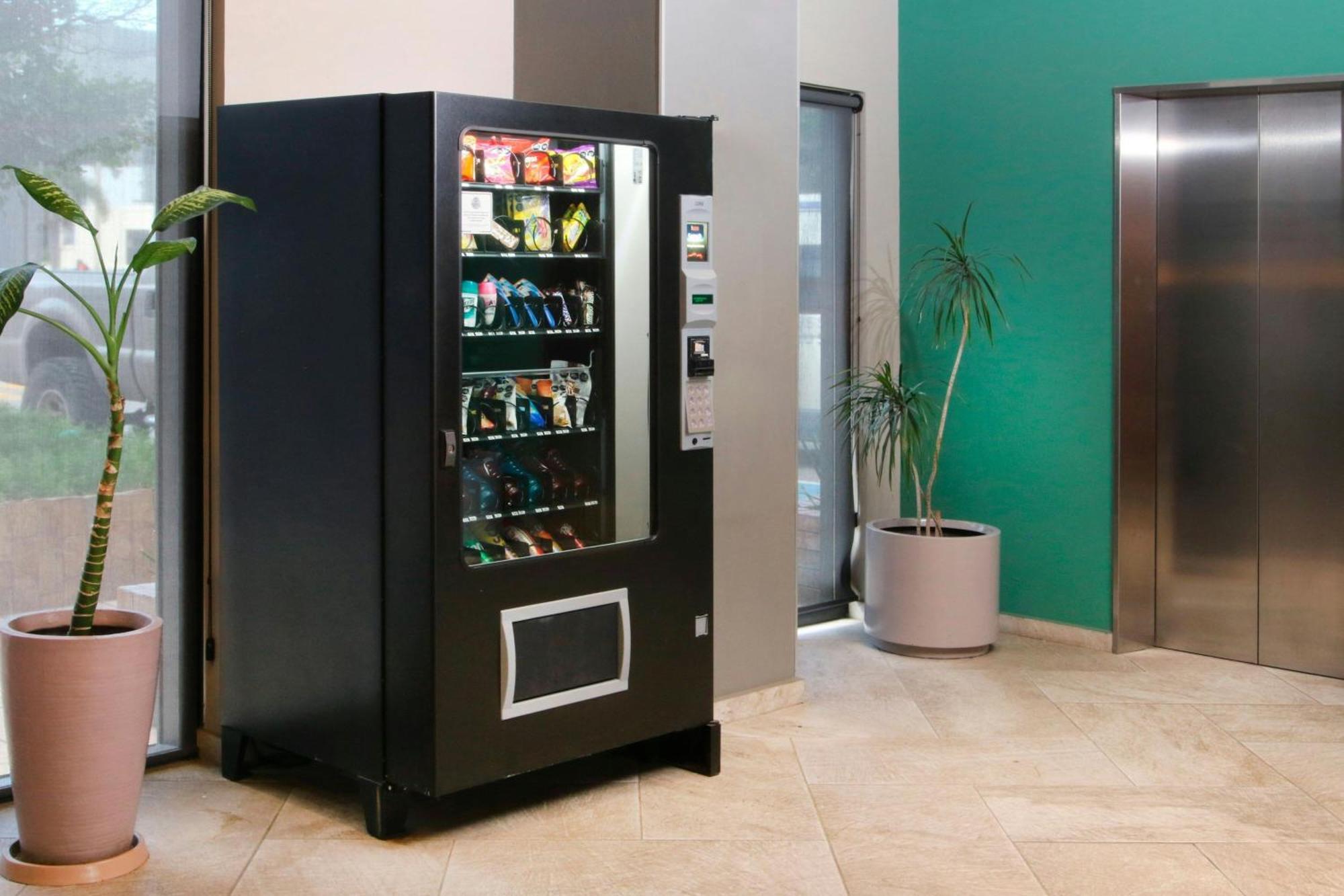 City Express Plus By Marriott Tampico Exterior photo