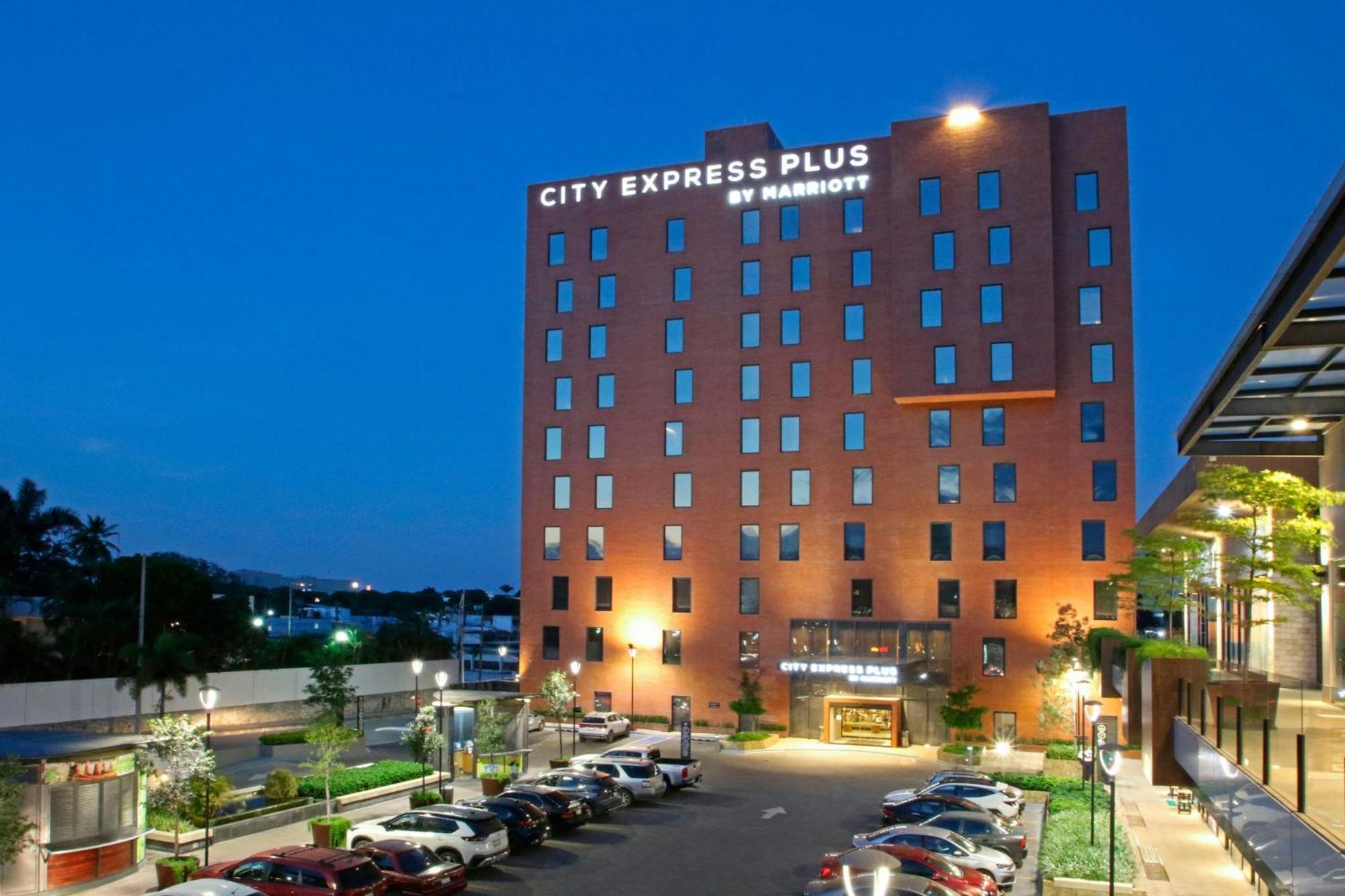 City Express Plus By Marriott Tampico Exterior photo